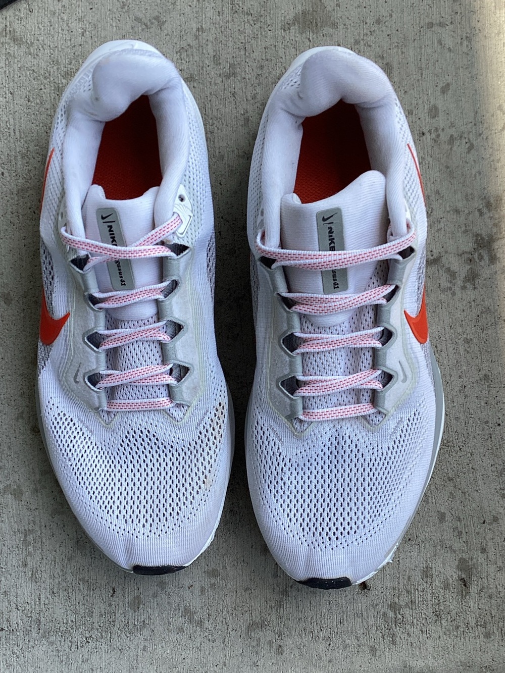 Nike Air Zoom Pegasus 41 Athletic Shoes
Men’s US 8 EUR 41 # FD2722-108